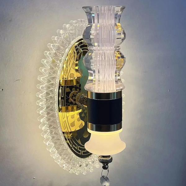 Modern LED Acrylic Wall Light (B5171-1W) – Gold Decorative Wall Lamp Ghana