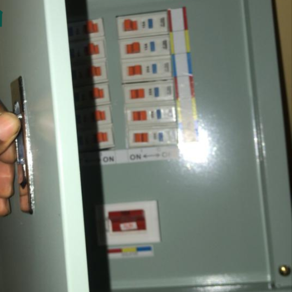 6 Way 3 Phase TPN Distribution Box – Electrical Panel Board Ghana
