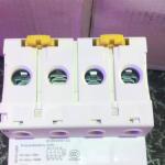 Schneider 4-Pole Circuit Breaker – High Capacity Load Protection Ghana