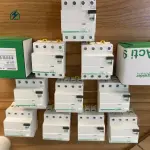 Schneider RCD/RCCB Earth Leakage Breaker 25A, 32A, 63A & 100A | 2 Pole & 4 Pole