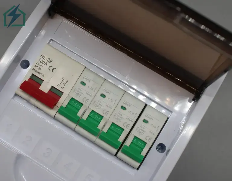 4 Way RCCB Outdoor Distribution Box ABS Weatherproof Main Switch Box Ghana (5)
