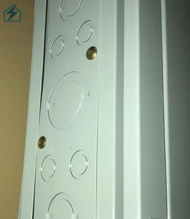 6 Way 3 Phase TPN Distribution Box – Electrical Panel Board Ghana (4)