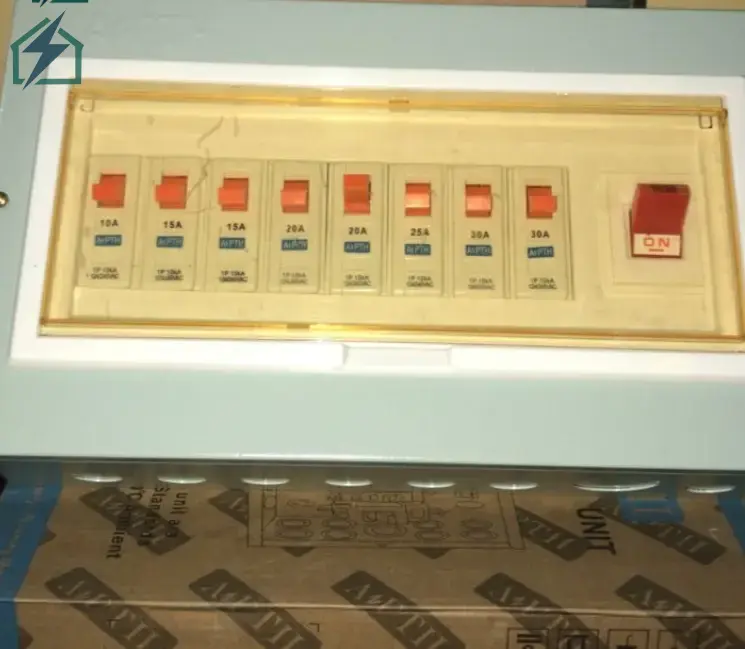 8 Way SPN Distribution Box – Electrical Panel Board Ghana (5)