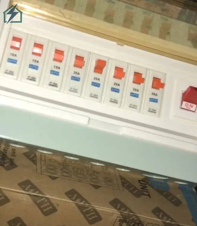 8 Way SPN Distribution Box – Electrical Panel Board Ghana (6)
