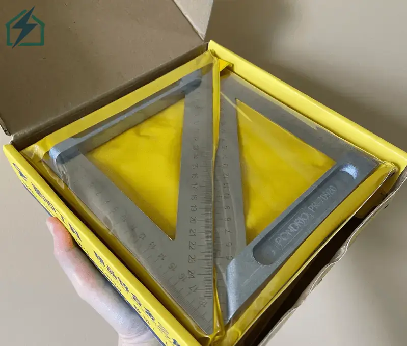 Carpenter Square – Precision 90° Measuring & Marking Square in Ghana (1)