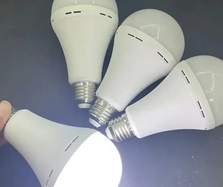 Dumsor Rechargeable Emergency LED Bulb Ghana (3)