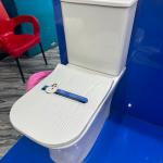 Modern Square Ceramic Dual-Flush Toilet – Floor-Mounted WC with Soft-Close Seat