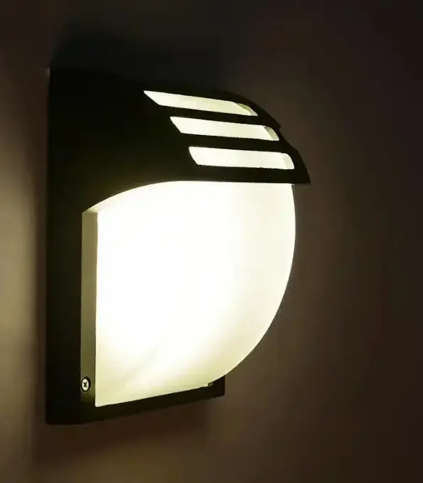 Modern Aluminum Wall Lamp – Warm, Neutral & Cold White Outdoor Light Ghana (4)