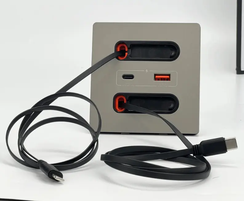 PD20W USB Wall Socket with Type-C Wall Outlet for Homes & Offices in Ghana  (3)