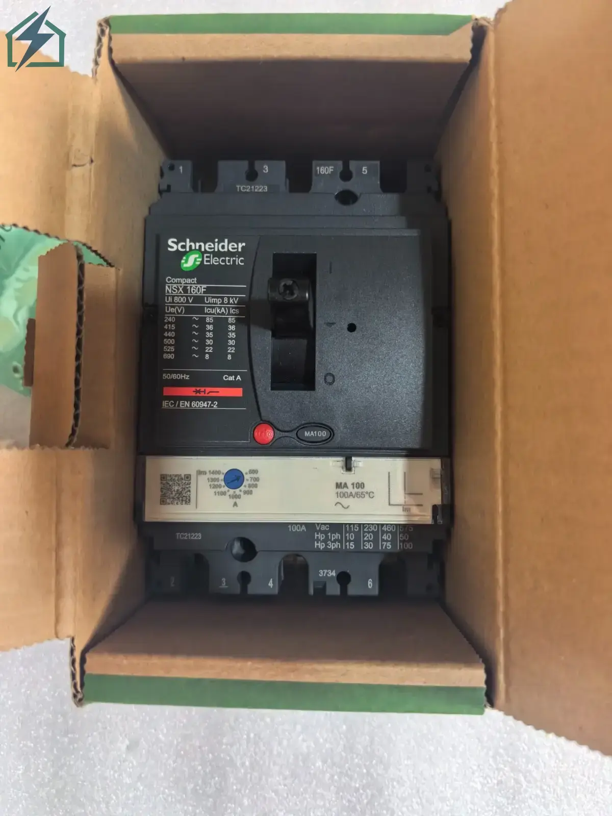 250A Schneider 4-Pole Circuit Breaker – Heavy Duty AC Protection Ghana (175A–250A Available) 1 (5)