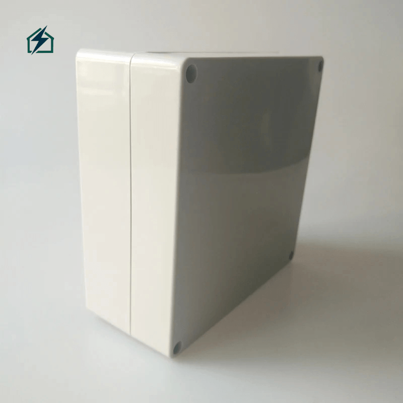 ✔Waterproof Distribution Box  Safe for outdoor and indoor use